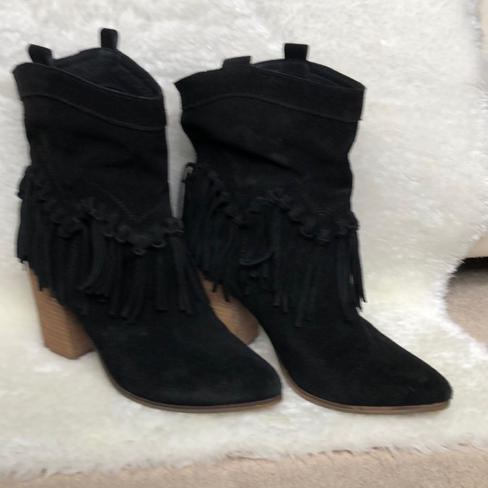 BoHo black fringe suede booties.
